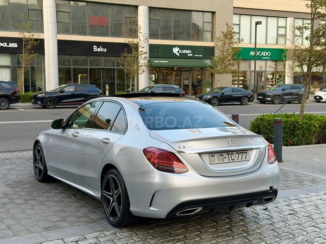 Mercedes C 300 4MATIC 2017, 130,000 km - 2.0 л - Bakı