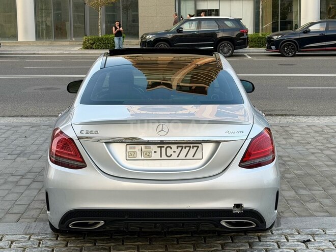 Mercedes C 300 4MATIC 2017, 130,000 km - 2.0 л - Bakı