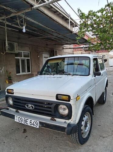 LADA (VAZ) Niva 1987, 400,000 km - 1.7 l - Salyan