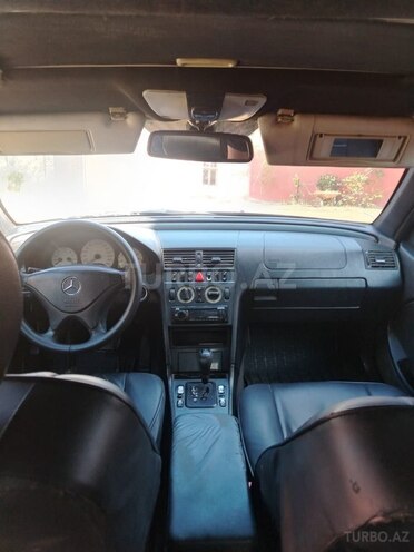 Mercedes C 200 2000, 300,000 km - 2.0 l - Bakı