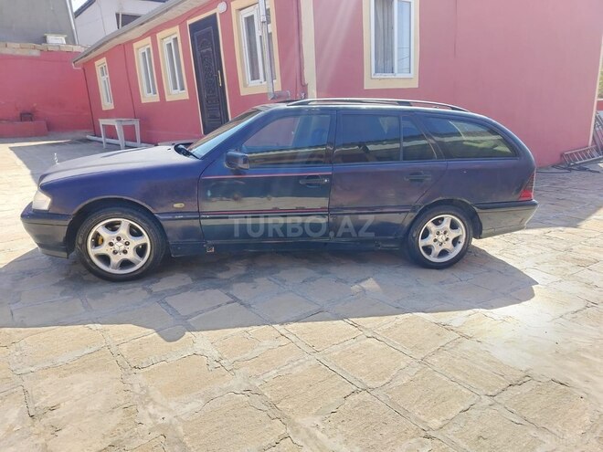 Mercedes C 200 2000, 300,000 km - 2.0 l - Bakı