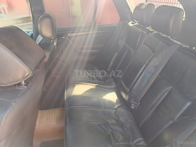 Mercedes C 200 2000, 300,000 km - 2.0 l - Bakı