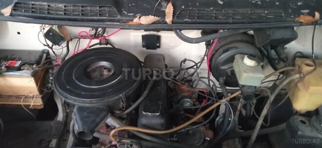 GAZ  2000, 428,060 km - 2.4 l - Masallı