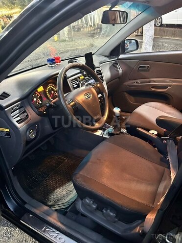 Kia Rio 2006, 285,000 km - 1.4 l - Masallı