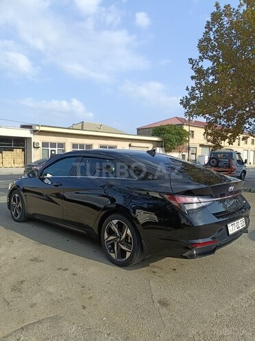 Hyundai Elantra 2022, 85,600 km - 1.6 l - Bakı