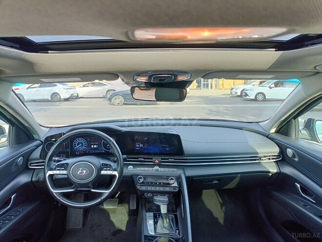 Hyundai Elantra 2022, 85,600 km - 1.6 l - Bakı