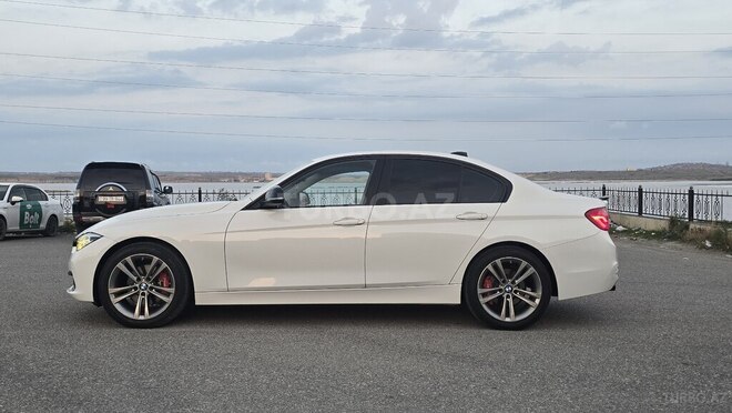 BMW  2017, 267,877 km - 2.0 l - Bakı