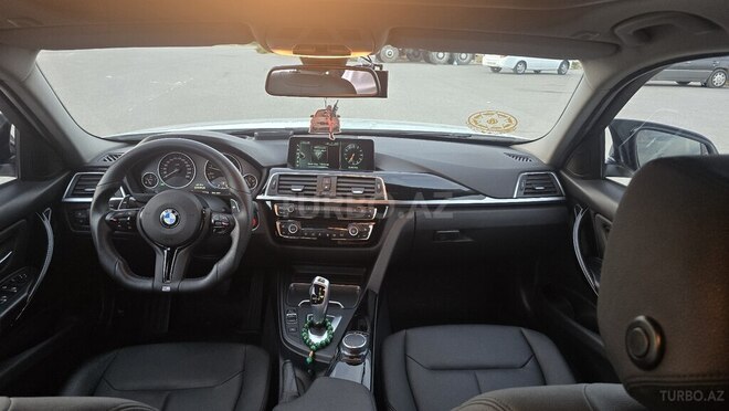 BMW  2017, 267,877 km - 2.0 l - Bakı