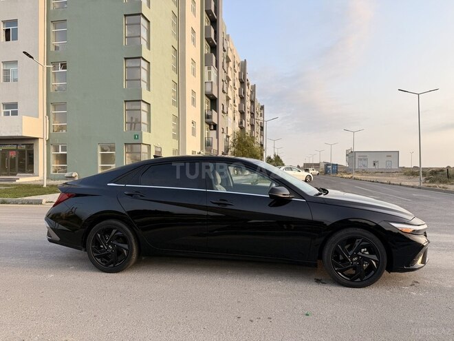 Hyundai Elantra 2025, 17,500 km - 2.0 l - Bakı