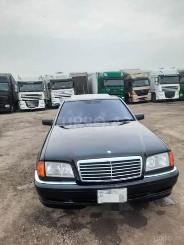 Mercedes C 230 2000, 200,000 km - 2.3 л - Bakı