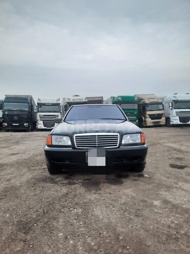 Mercedes C 230 2000, 200,000 km - 2.3 л - Bakı