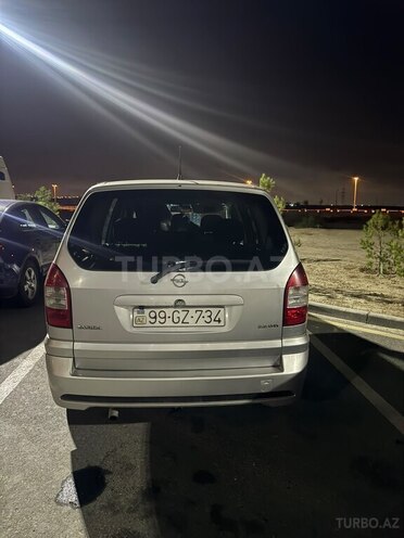Opel Zafira 2004, 289,000 km - 2.2 l - Quba