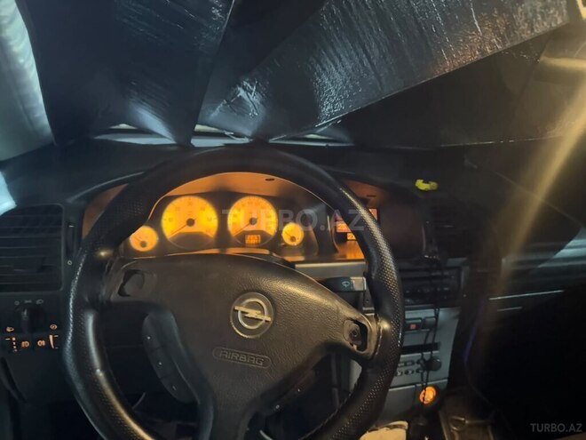 Opel Zafira 2004, 289,000 km - 2.2 l - Quba