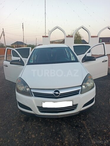 Opel Astra 2009, 301,561 km - 1.4 l - Göygöl