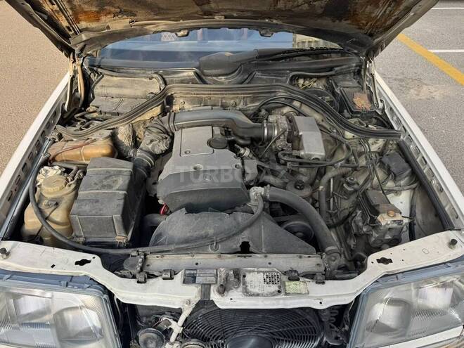 Mercedes 220 E 1995, 698,000 km - 2.2 l - Bakı