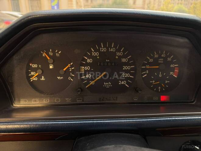 Mercedes 220 E 1995, 698,000 km - 2.2 l - Bakı