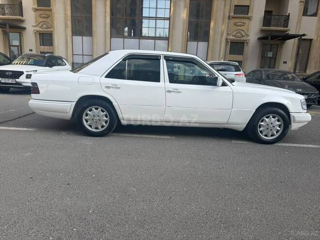 Mercedes 220 E 1995, 698,000 km - 2.2 l - Bakı