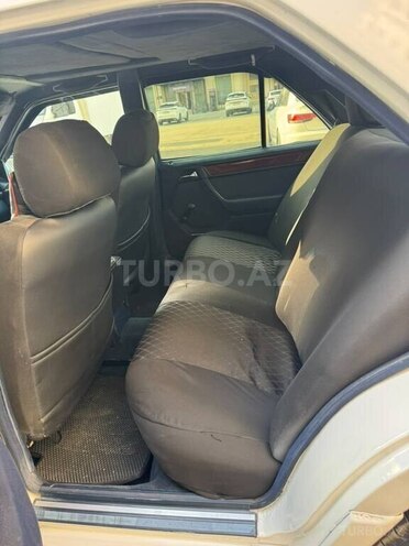 Mercedes 220 E 1995, 698,000 km - 2.2 l - Bakı