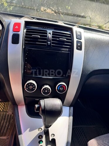 Hyundai Tucson 2007, 243,678 km - 2.0 l - Qusar