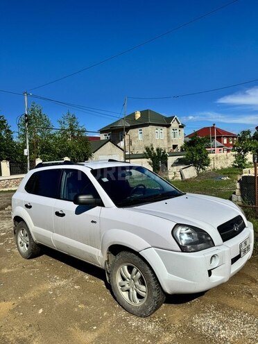 Hyundai Tucson 2007, 243,678 km - 2.0 l - Qusar