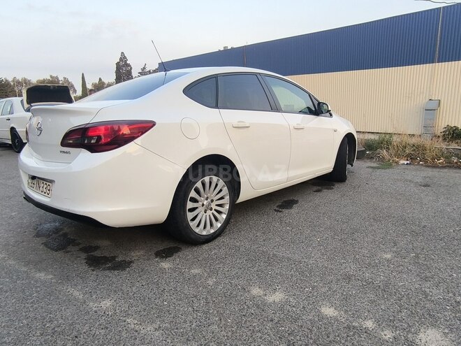 Opel Astra 2013, 152,000 km - 1.4 l - Bakı