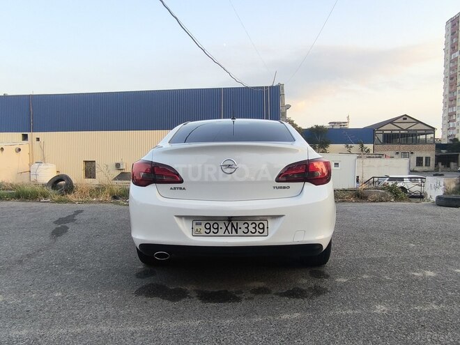Opel Astra 2013, 152,000 km - 1.4 l - Bakı