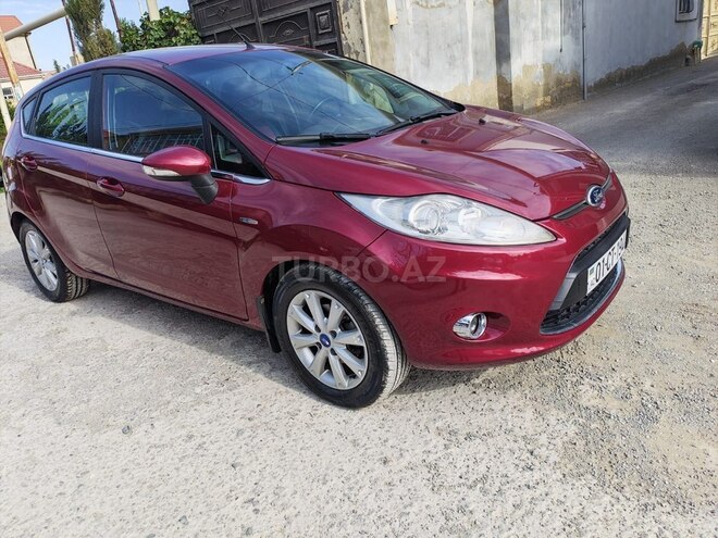 Ford Fiesta 2012, 260,000 km - 1.4 l - Bakı