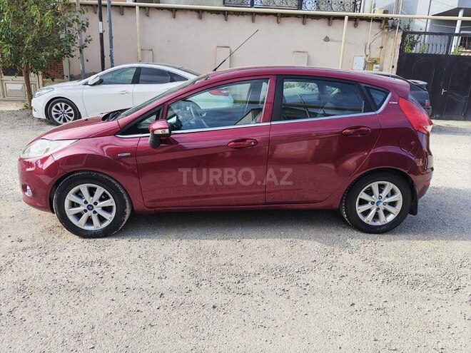 Ford Fiesta 2012, 260,000 km - 1.4 l - Bakı