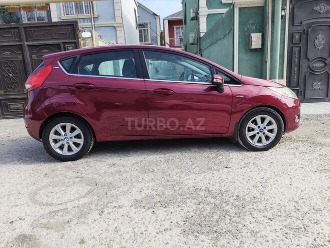 Ford Fiesta 2012, 260,000 km - 1.4 l - Bakı