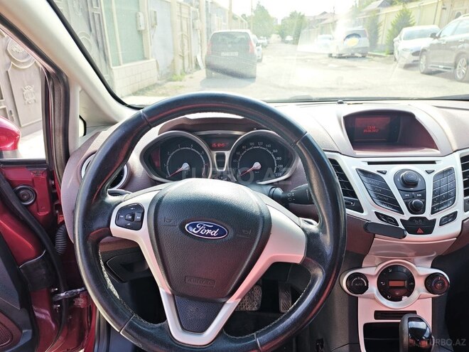 Ford Fiesta 2012, 260,000 km - 1.4 l - Bakı