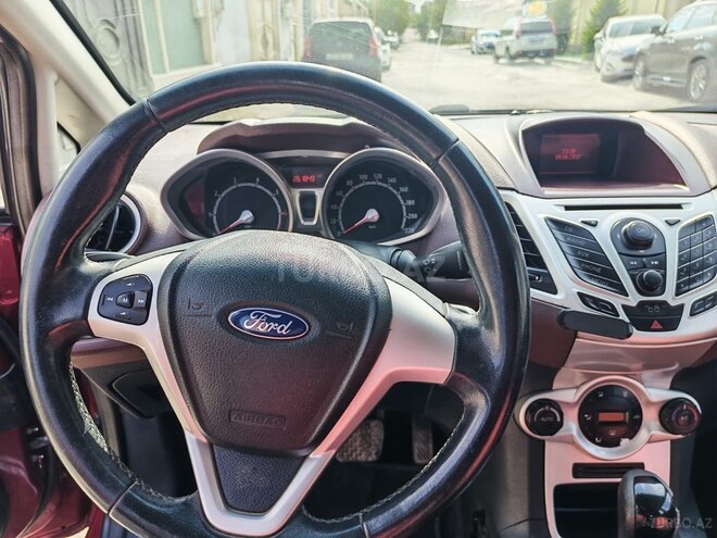 Ford Fiesta 2012, 260,000 km - 1.4 l - Bakı