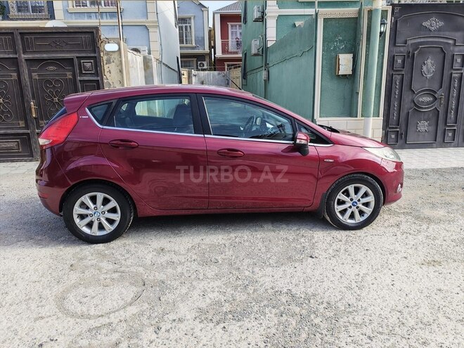 Ford Fiesta 2012, 260,000 km - 1.4 l - Bakı