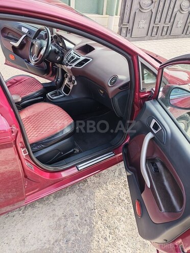 Ford Fiesta 2012, 260,000 km - 1.4 l - Bakı