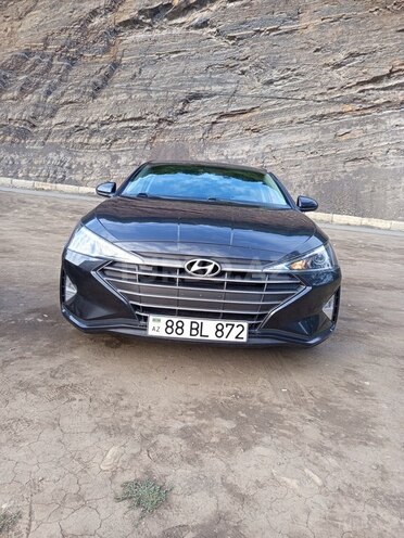 Hyundai Elantra 2019, 105,678 km - 2.0 l - Bakı