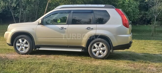 Nissan X-Trail 2008, 302,500 km - 2.5 l - Qəbələ