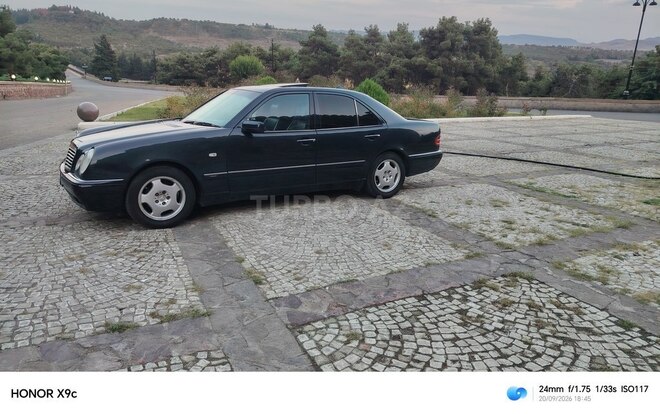 Mercedes E 240 1998, 396,000 km - 2.4 l - Tovuz