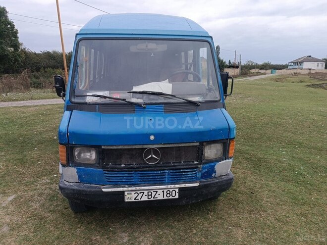 Mercedes 208 D 1989, 200,000 km - 2.0 л - Xaçmaz