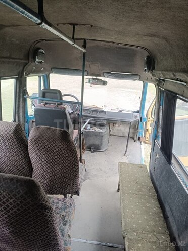 Mercedes 208 D 1989, 200,000 km - 2.0 л - Xaçmaz