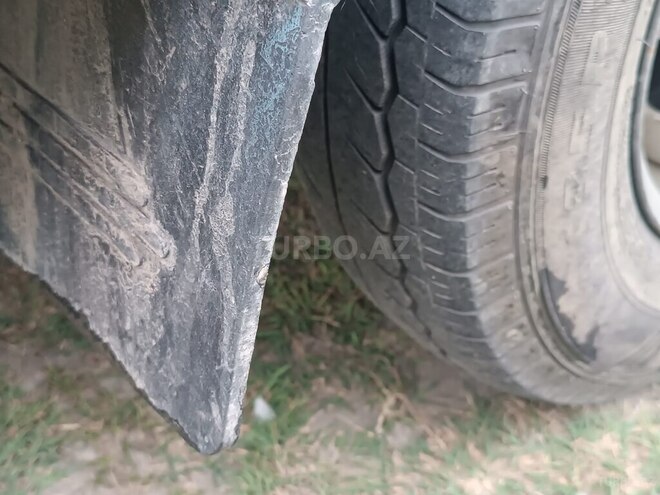 Mercedes 208 D 1989, 200,000 km - 2.0 л - Xaçmaz