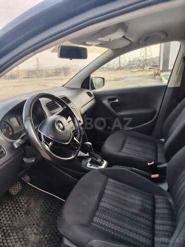 Volkswagen Polo 2018, 155,000 km - 1.6 л - Bakı