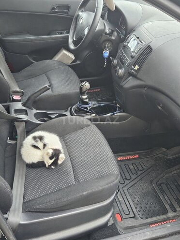 Hyundai i30 2010, 232,000 km - 1.4 л - Bakı