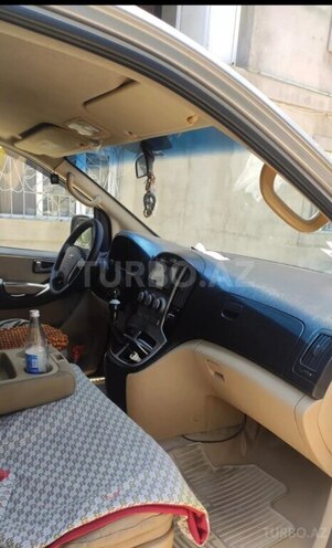 Hyundai H-1 2011, 500,000 km - 2.5 l - Bakı