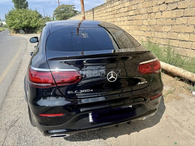Mercedes GLC 300 e 4MATIC 2023, 30,000 km - 2.0 l - Bakı