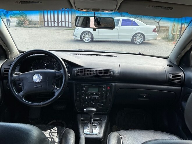 Volkswagen Passat 2003, 350,450 km - 1.8 l - Bakı