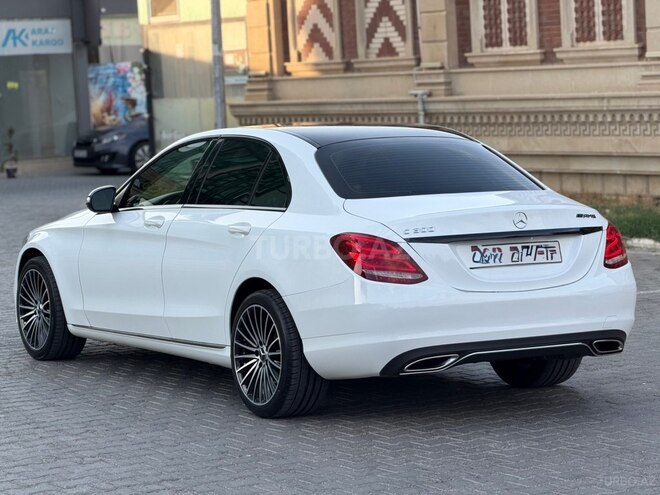 Mercedes C 300 2015, 201,000 km - 2.0 l - Bakı