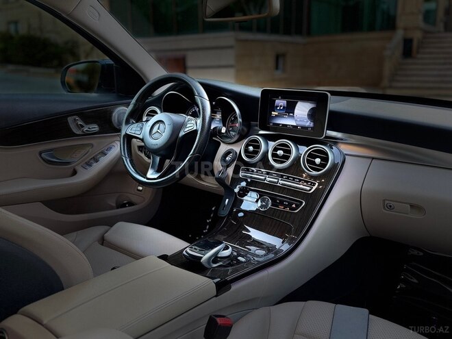 Mercedes C 300 2015, 201,000 km - 2.0 l - Bakı