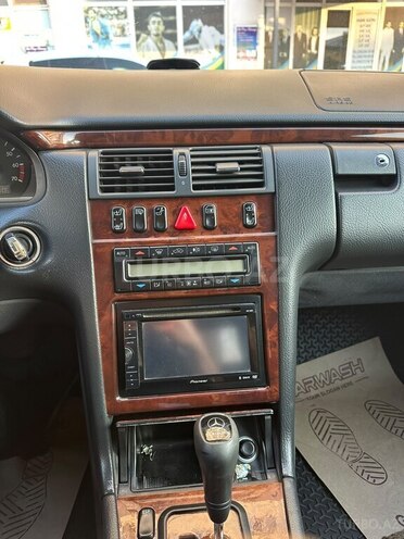 Mercedes E 320 1999, 363,450 km - 3.2 l - Bakı