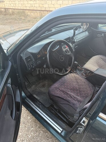 Mercedes C 200 1997, 337,927 km - 2.0 l - Qobustan
