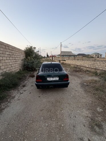 Mercedes C 200 1997, 337,927 km - 2.0 l - Qobustan