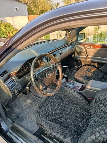 Mercedes E 230 1996, 230,332 km - 2.3 л - Şirvan